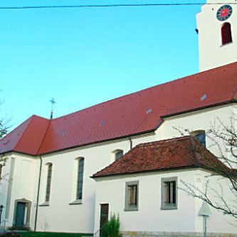 Eindeckung einer Kirche mit Biberschwanzziegeln