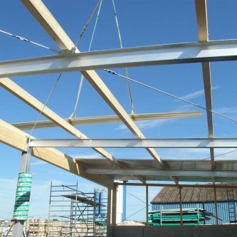 Lagerhalle in Holz/ Stahl