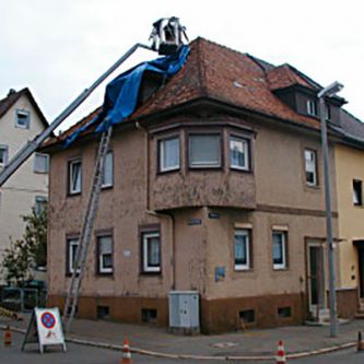 Beseitigung von Hagelschäden